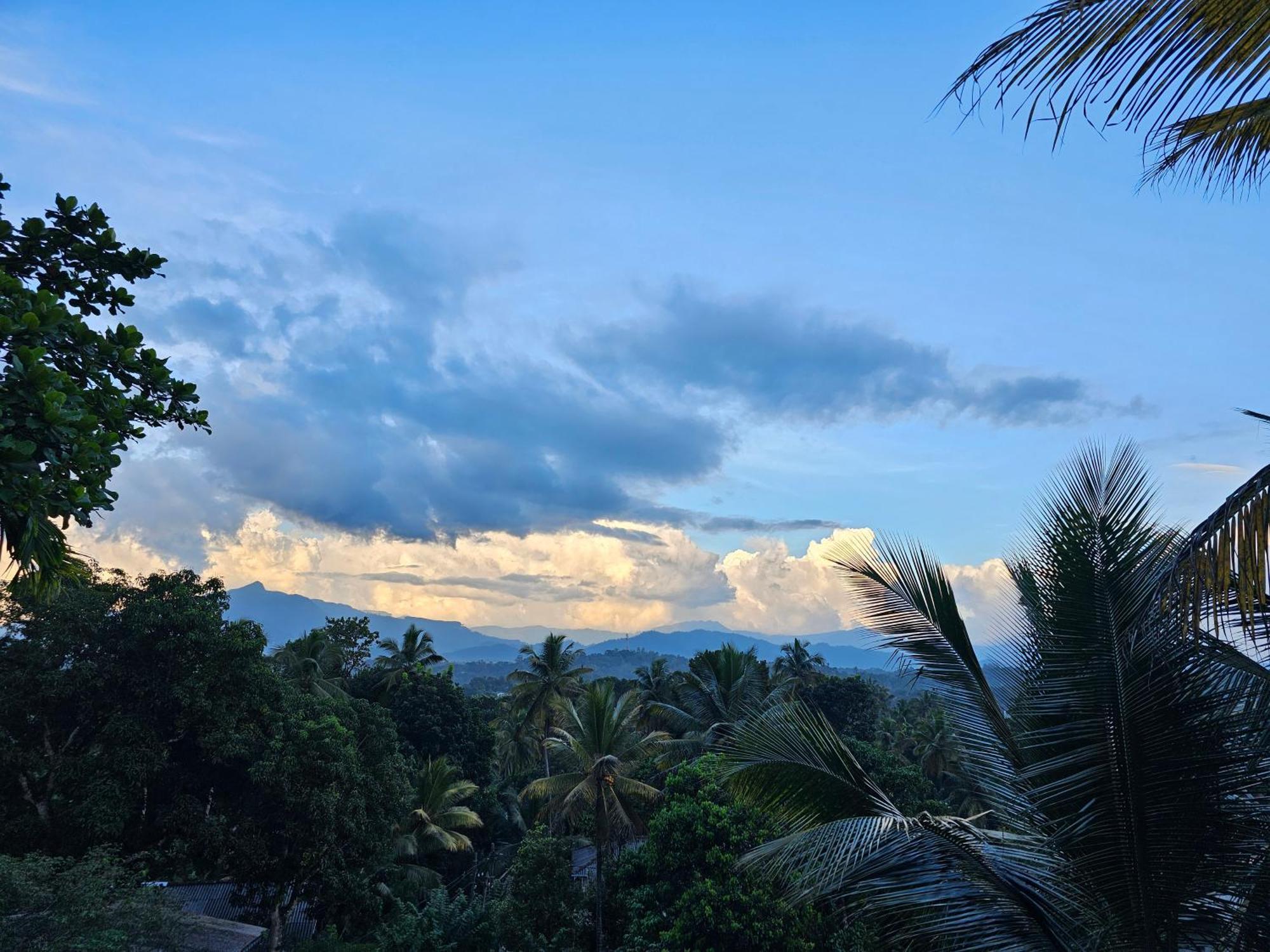 The Lodge แคนดี้ ภายนอก รูปภาพ